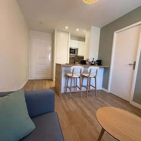 Avec Parking Privee Au Coeur D'honfleur Apartmán *